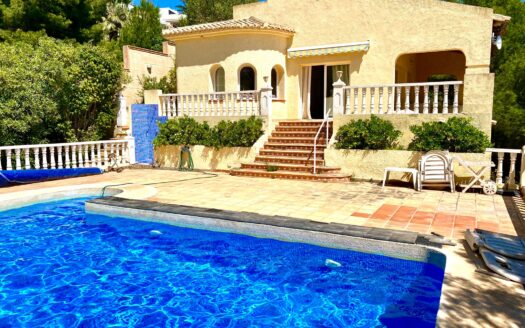 Beautiful Villa, overlooking the sea, in the exclusive residence ALTEA HILLS!