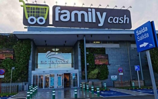 Family Cash supermarket in Spain!