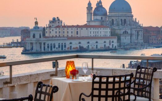 Легендарный Отель 5* в самом центре Венеции!