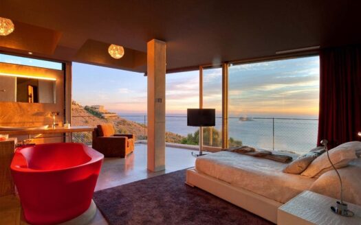 Luxurious villa in Spain with a fantastic view!